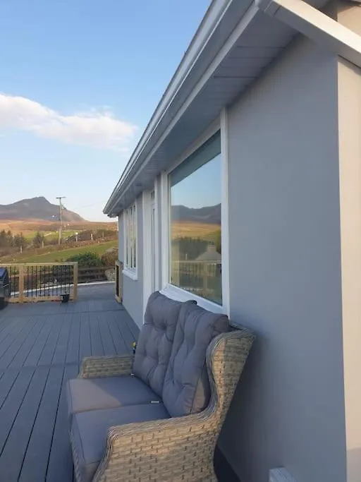 Holiday home Tom Jacks, Coastal Views And Beach Walks Connemara Galway